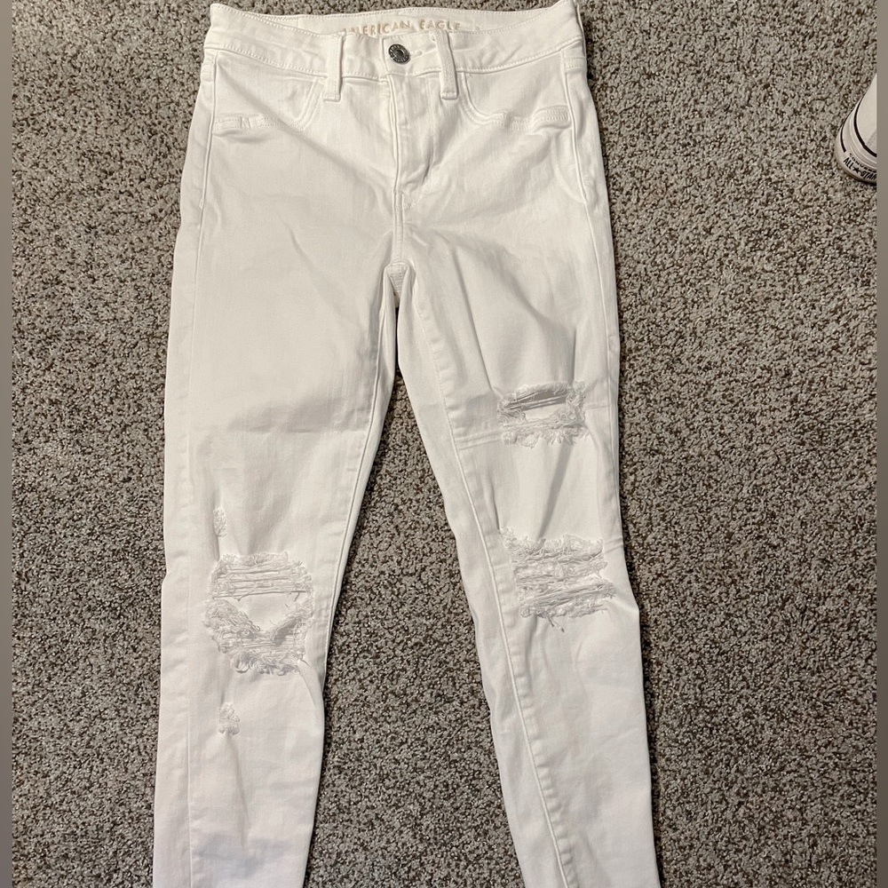 White American Eagle Ripped Jeans
